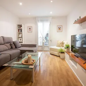 Spacious Old Town Appartement